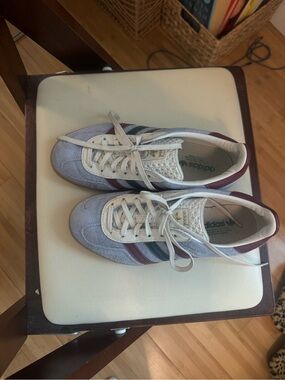 Adidas women’s  Gazelle Suede Sneakers - White with Burgundy & Green Stripes